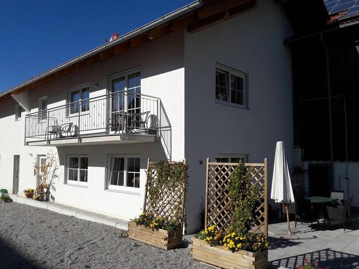 Vakantiewoning voor 4 personen, with uitzicht and uitzicht op het meer as well as tuin aan de Ammersee