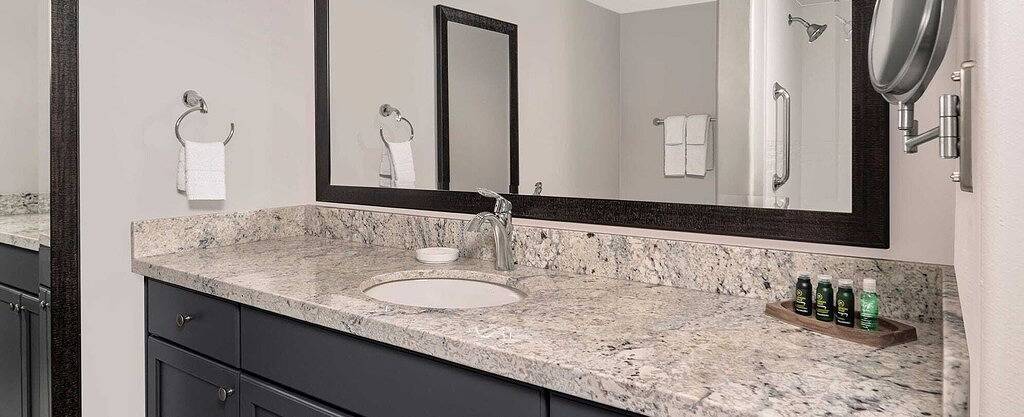 Vacation rental for 2 people, with pool and yard as well as hot tub in Tucson