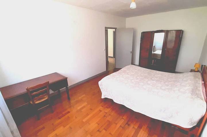 Gîte pour 6 personnes, avec jardin dans Arlay - 3