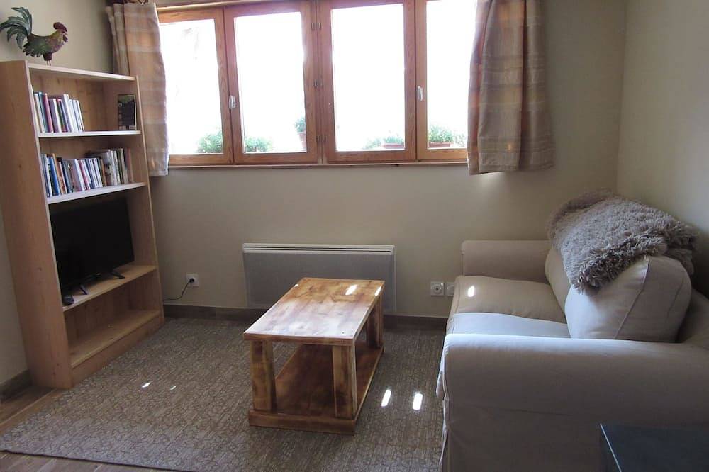 Appartement entier, Appartement 30m² 2 personnes plein sud avec terrasse. à 2040 mètres. in Saint-Véran, Queyras