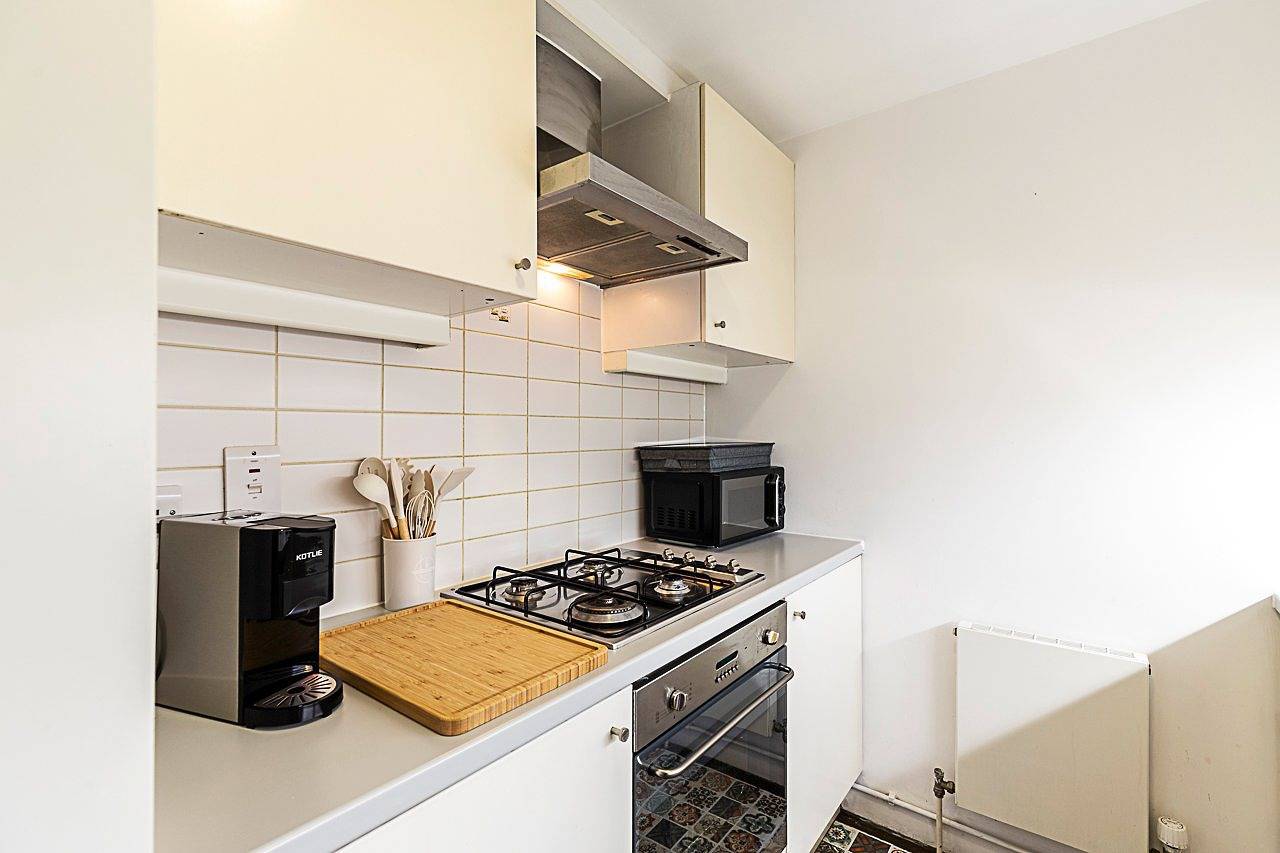 Ganze Wohnung, Cosy Camden Retreat Near Markets & Tube in Camden, London