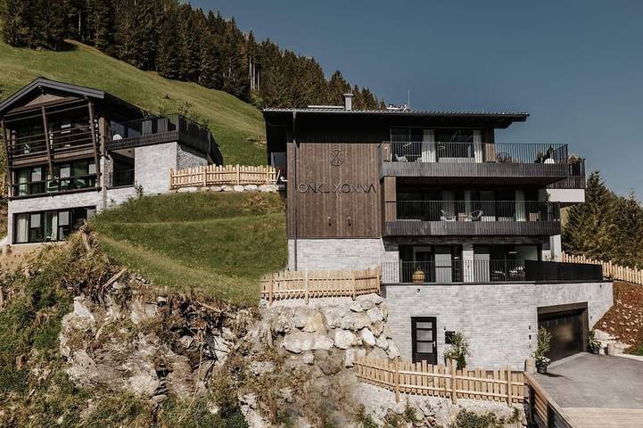 Ferienhaus für 6 Personen, mit Sauna und Balkon sowie Garten in Hüttschlag