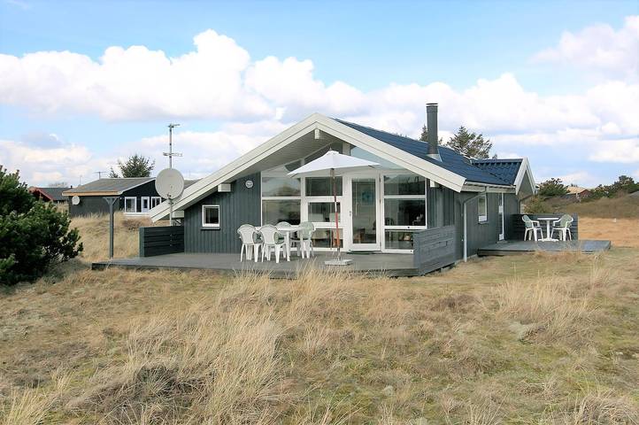 Ferieudlejning for 6 personer, med Terrasse på Fanø