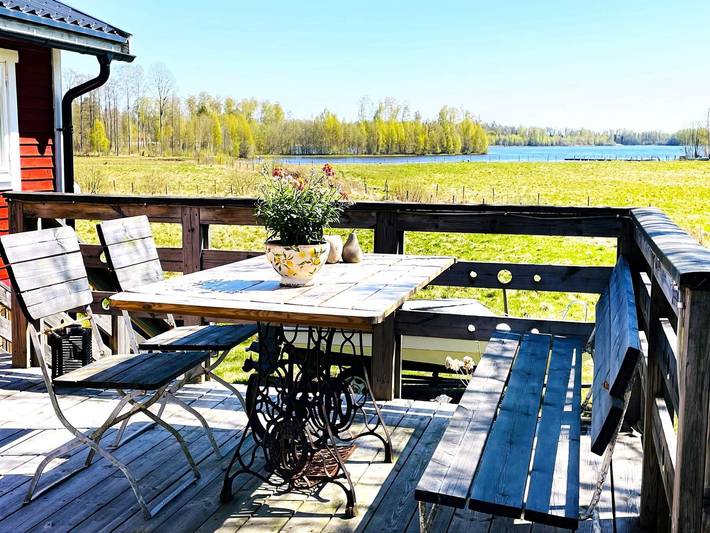 Ferienhaus für 5 Personen, mit Terrasse und Sauna sowie Seeblick - 1
