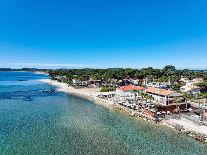 Hôtel pour 2 personnes, avec vue et balcon dans Plage Des Pesquiers Hyeres - 2