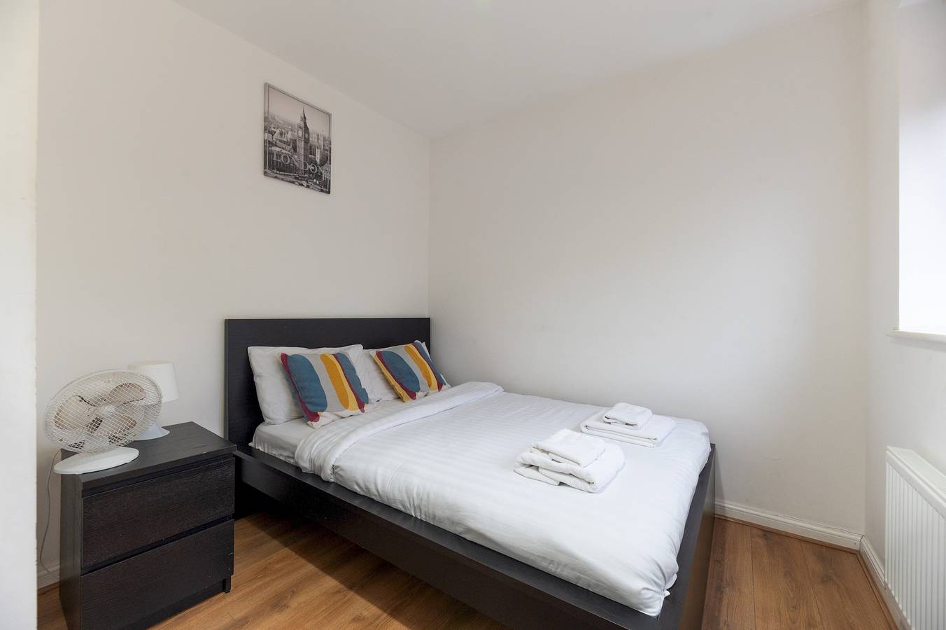 2 Bed House, Dartford Station 10 min walk, Parking - Pass the Keys in Dartford, Kent