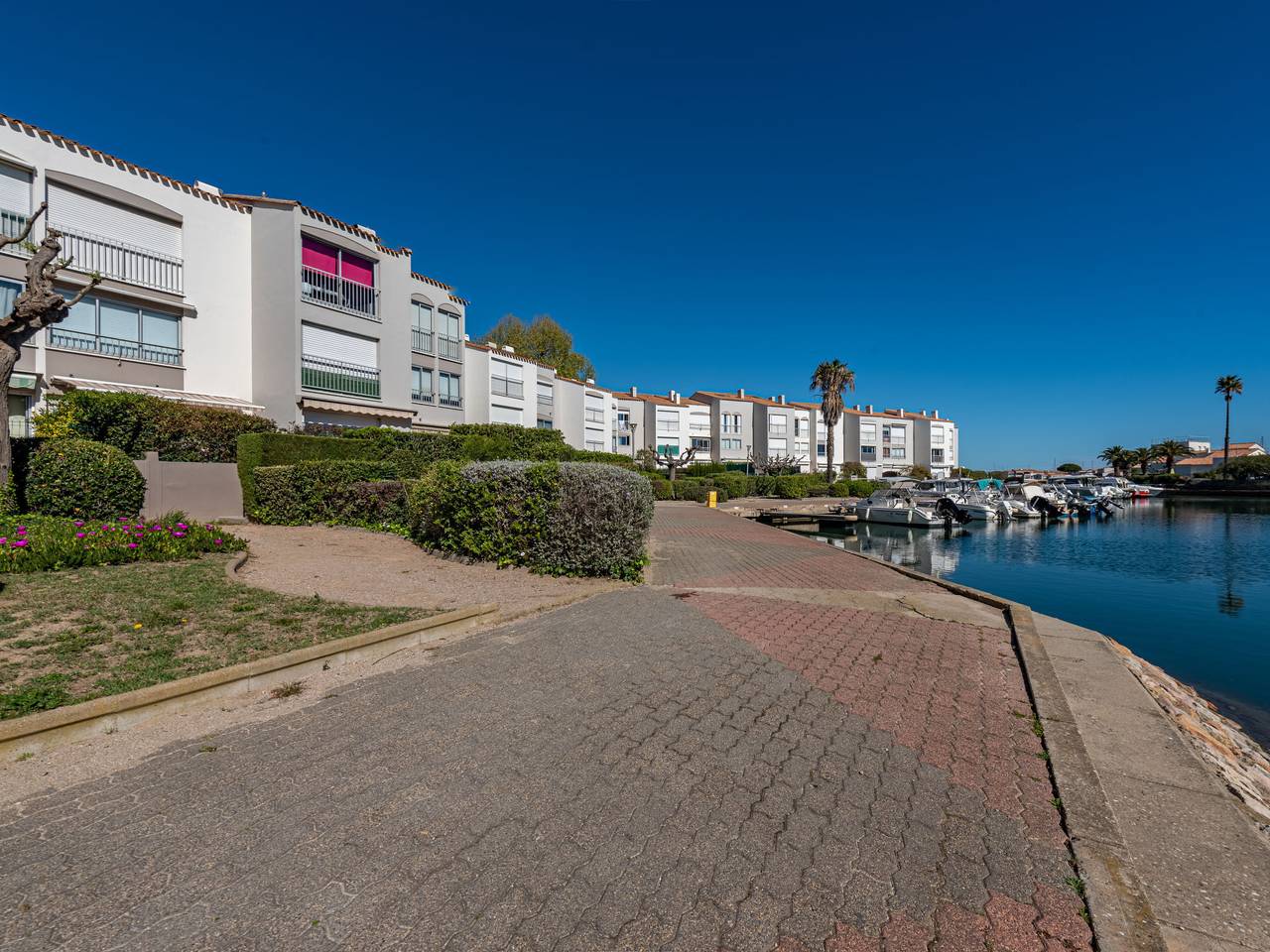 Entire apartment, Marina Village in Saint-Cyprien, Côte d'Améthyste