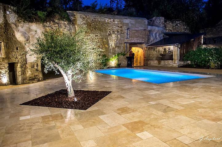 Gîte pour 12 personnes, avec piscine et jardin - 1