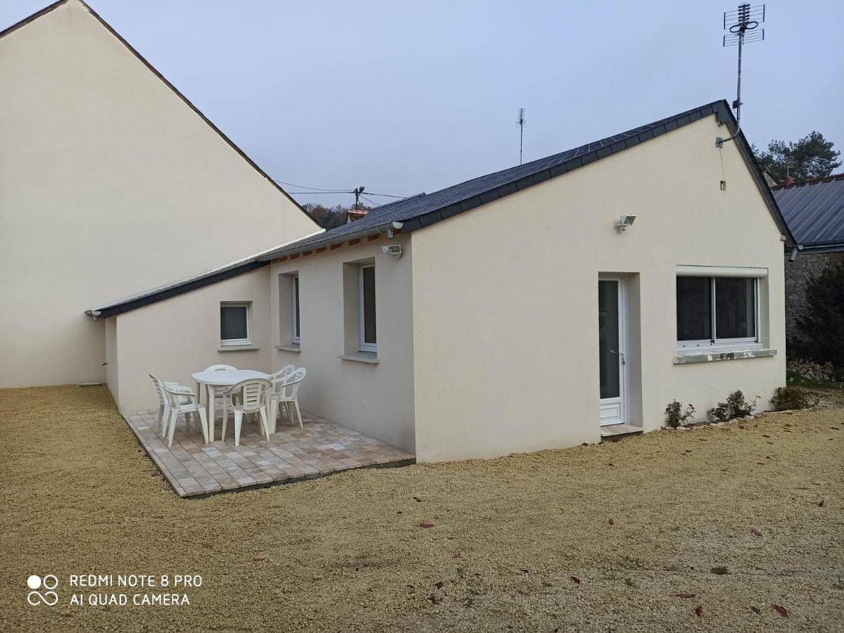 Two-Bedroom House in Onzain, Région de Blois