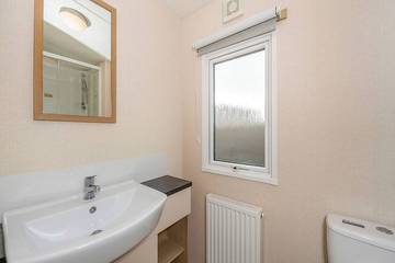 Glamping for 6 People in Otterton, Jurassic Coast, Photo 4