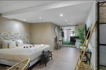 Chambre d’hôte pour 2 personnes, avec terrasse et jacuzzi à Auriol