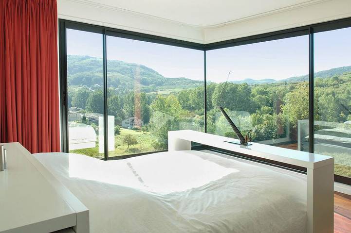 Location de vacances pour 8 personnes, avec jardin et jacuzzi à Saint-Désirat - 3