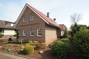 Gîte pour 2 personnes, avec terrasse et jardin à Rhauderfehn