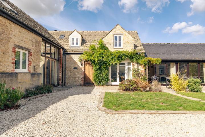 Holiday rental for 10 people in Oxfordshire