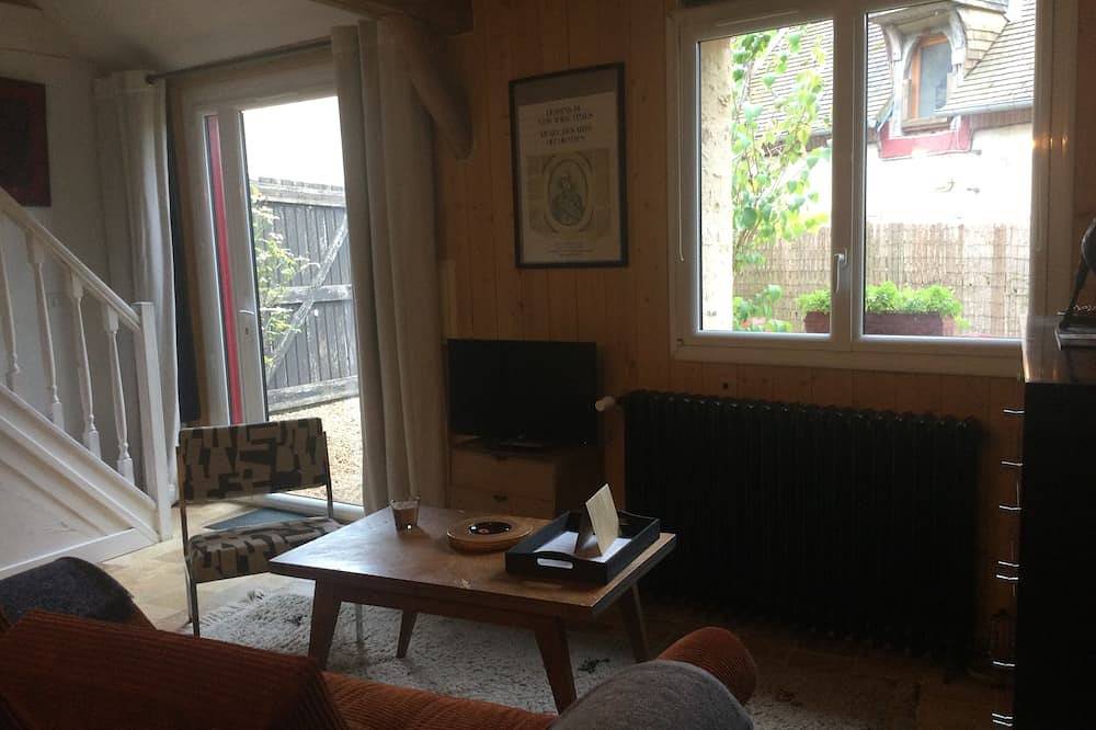 Apartamento entero, Duplex studio with small garden at the foot of the château in Nogent-le-Rotrou, Región de Nogent-le-Rotrou