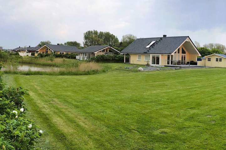Ferienhaus für 6 Personen, mit Garten und Terrasse sowie Sauna - 1