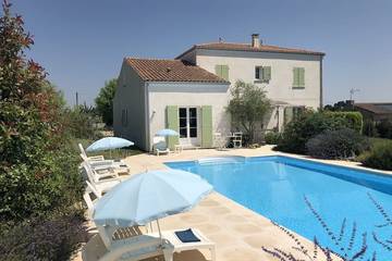 Cottage pour 8 personnes, avec jardin et terrasse à Mortagne-sur-Gironde