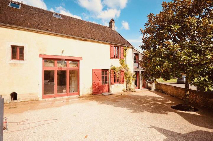 Location de vacances pour 12 personnes dans Chamoux
