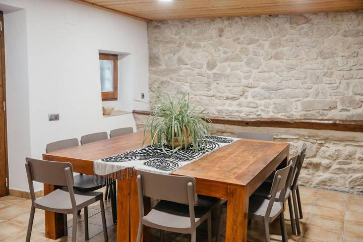 Apartamento de vacaciones para 6 personas, con vistas y jardín en Pirineo Catalan - 3