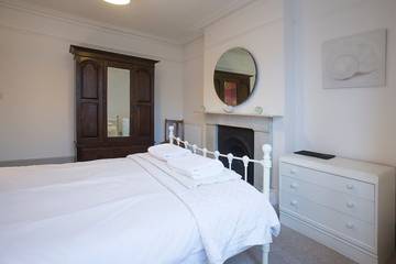 Holiday Home for 8 People in Broadstairs, Kent, Photo 2