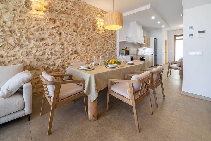 Casa rural para 6 personas, con balcón y jacuzzi - 1