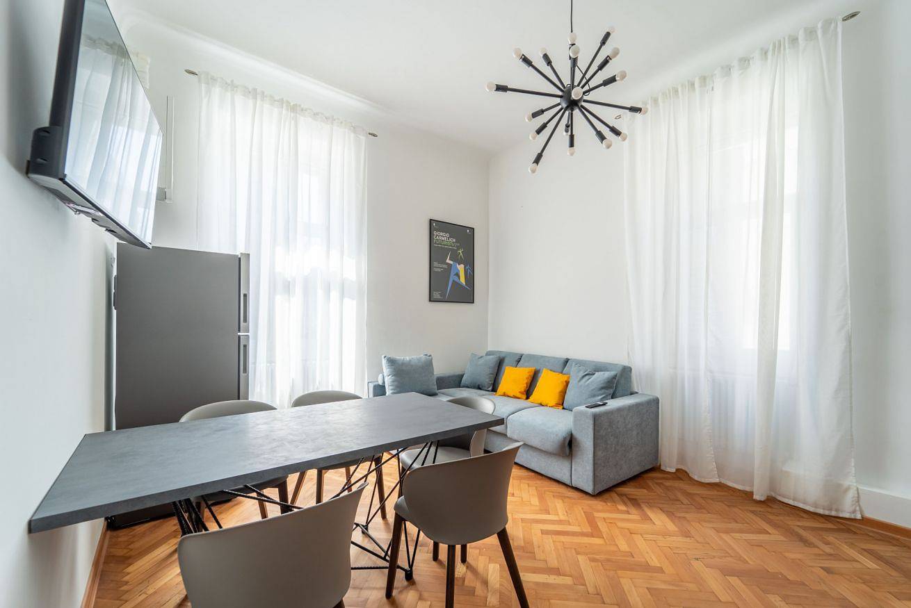 Appartamento intero, A Casa di Leopold Bloom x4 in Trieste, Carso