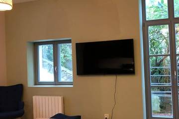 Gîte pour 6 personnes, avec terrasse dans Office De Tourisme De Royat Chamalieres