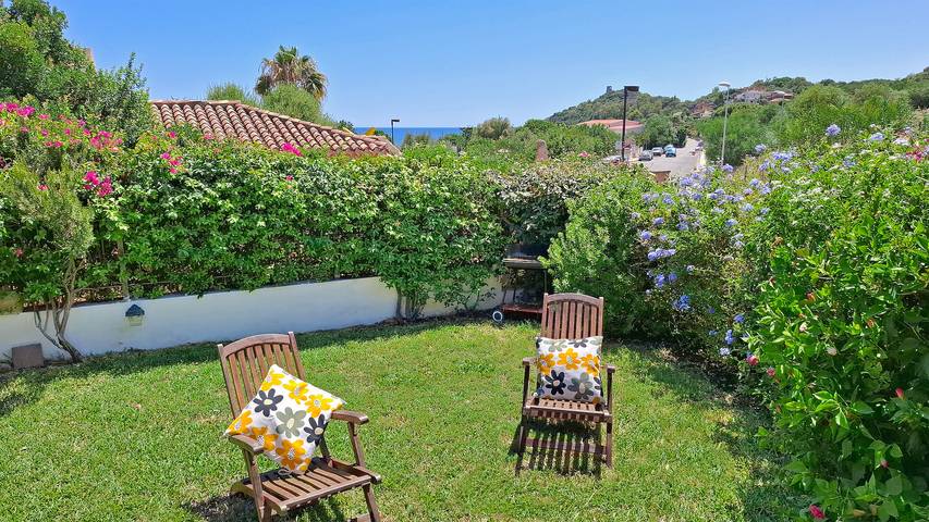 Casa vacanza per 4 persone, con giardino a Tortolì