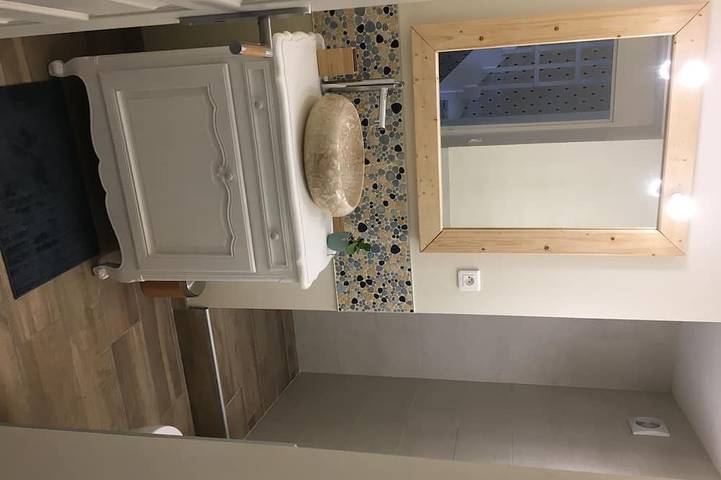 Gîte pour 3 personnes, avec jardin à Bernières-sur-Mer - 4