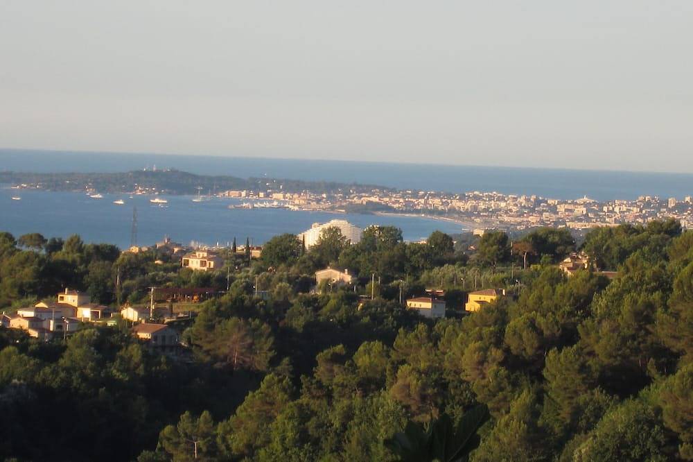 Belle villa dans village provençal - Très belle vue mer in La Gaude, Côte méditerranéenne (France)