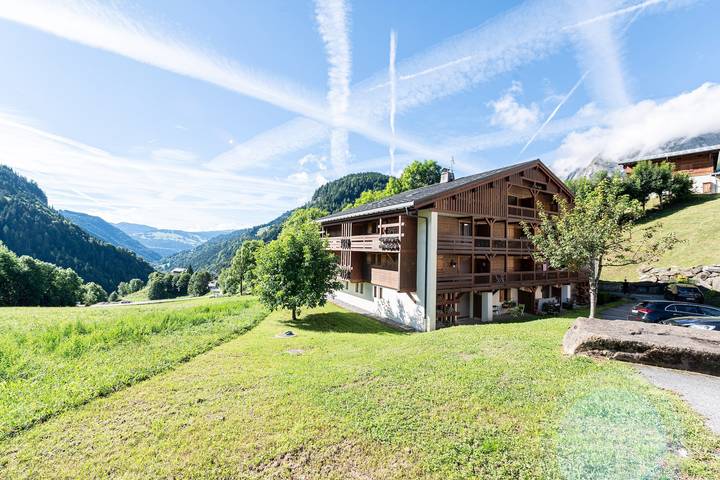 Location de vacances pour 6 personnes, avec Balcon à La Giettaz