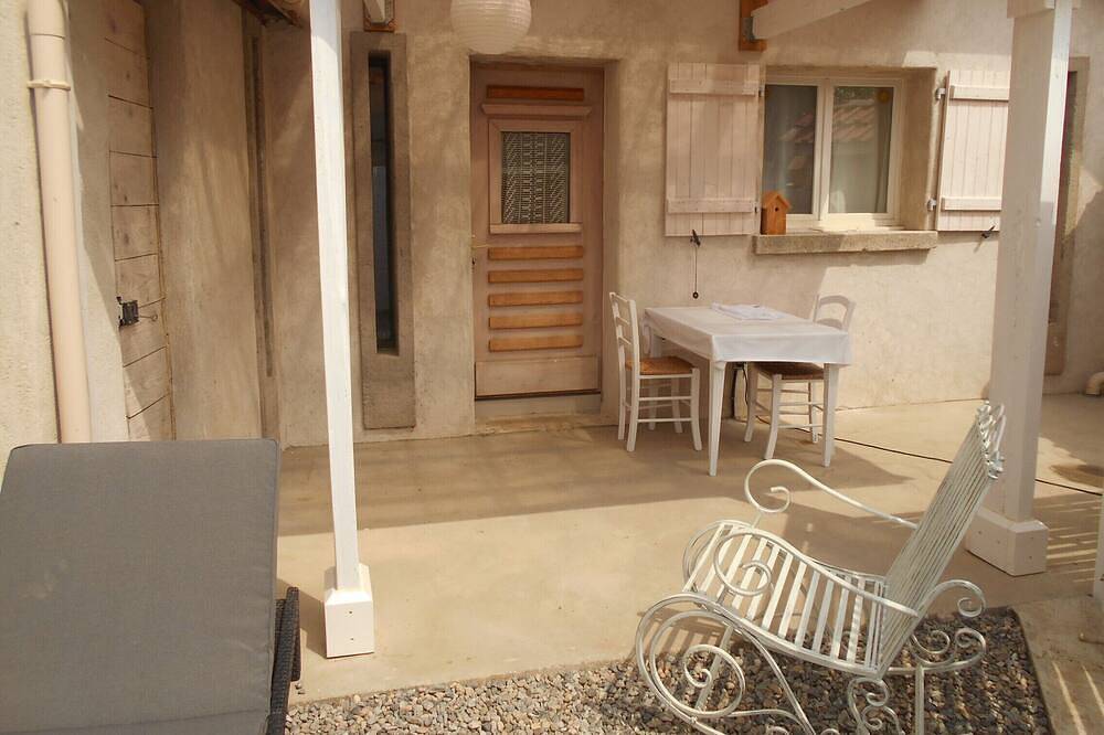 Charming little house 5 minutes from hiking trails in Arlanc, Ambert und Umgebung