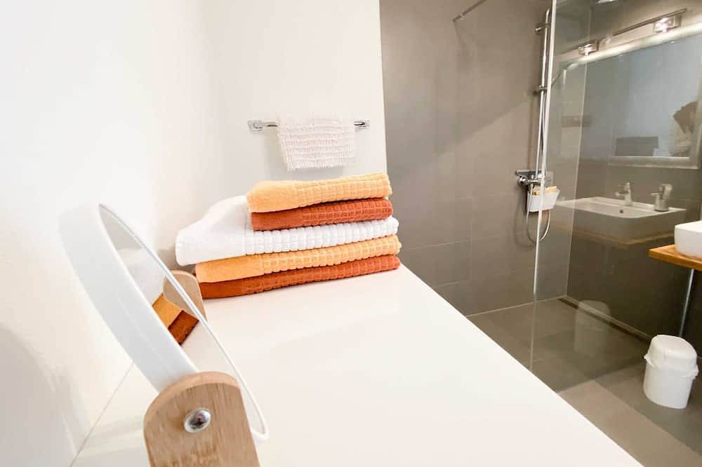 Ganze Wohnung, 2-Raum-Ferienwohnung Koch Nr. 1, Dusche/Wc, 60 qm, Eg - Haus Koch in Bermatingen, Region Bodensee-Oberschwaben