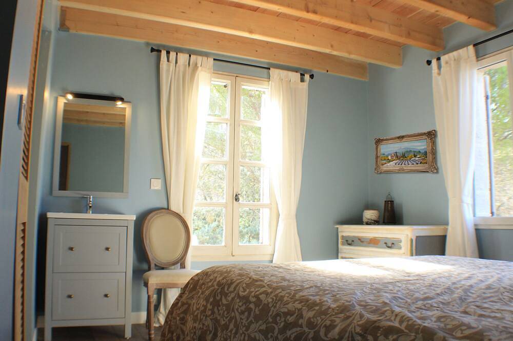 Provenzalische Bastide mit Aussicht und privatem Pool in Lourmarin in Lourmarin, Regionaler Naturpark Luberon