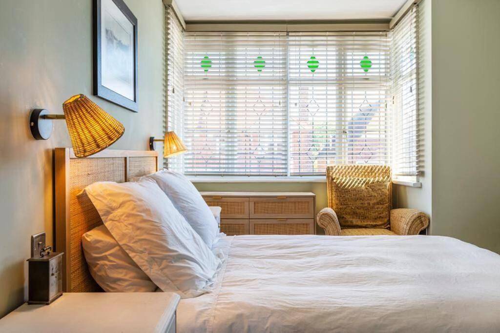 Broadstairs Family Home in Botany Bay, Kent