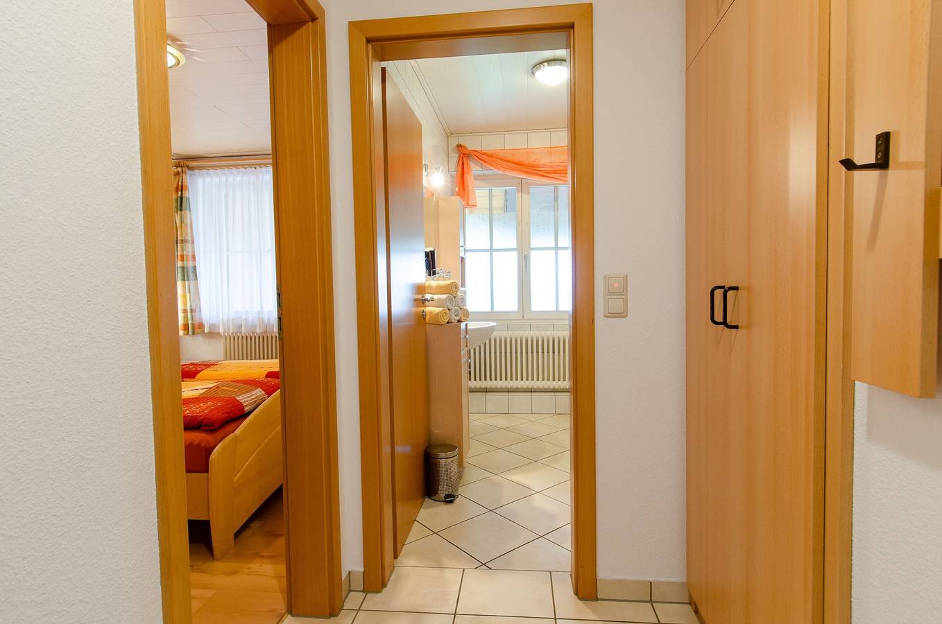 Ganze Wohnung, Ferienwohnung 'Blumenwiese' mit Balkon und Wlan in Hofstetten, Mittlerer Schwarzwald