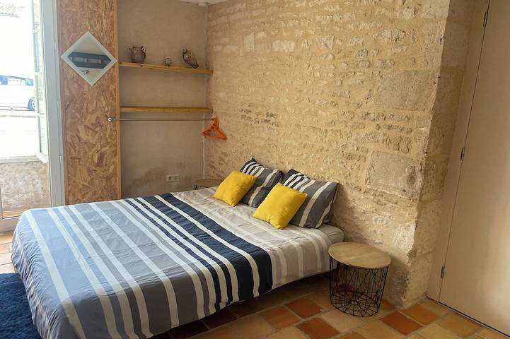 Gîte pour 2 personnes, avec jacuzzi et piscine à Benet - 3