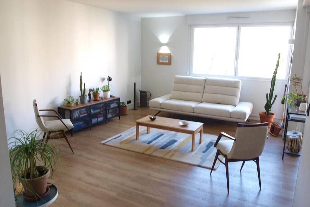 Entire apartment, Meublé de la Tour - Caluire Et Cuire in Caluire-et-Cuire, Rhône