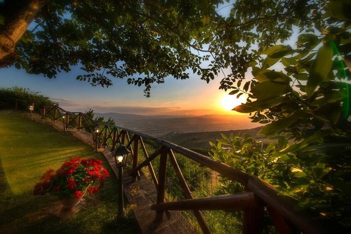 Maison de campagne pour 2 personnes, avec jacuzzi et jardin à Trevi - 4