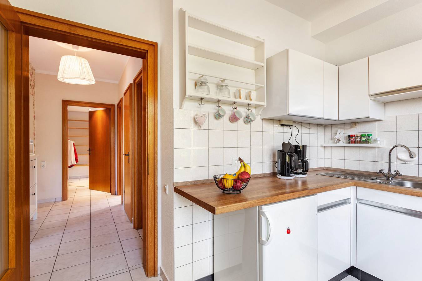 Appartement 'Sauerlandblick' met uitzicht op de bergen, eigen terras en Wi-Fi, foto 7
