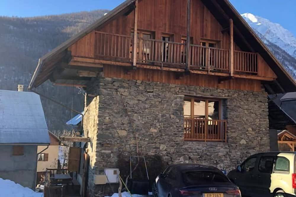 10 minutes from the ski slopes, authenticity, charm and great comfort in Vallouise, Parque Nacional de los Ecrins