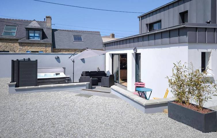 Location de vacances pour 6 personnes, avec jardin et terrasse à Cléder - 2