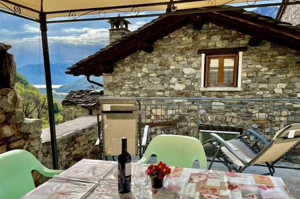 Ferienhaus Maria in Verceia, Comer See