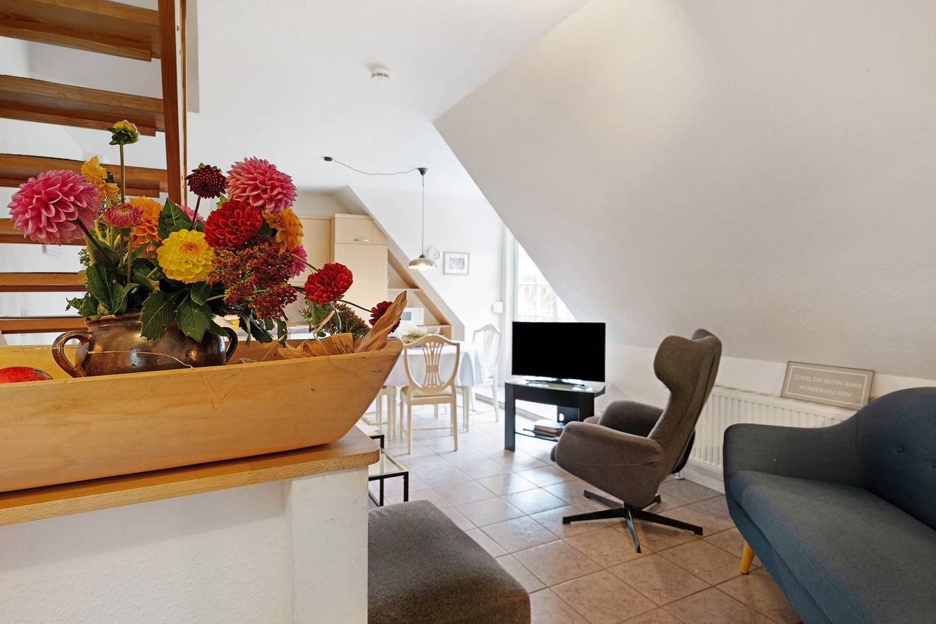 Entire apartment, Apartment 'Mühlenblick' with Private Terrace, Shared Garden and Balcony in Nordstrand (Municipality), Nordseeküste