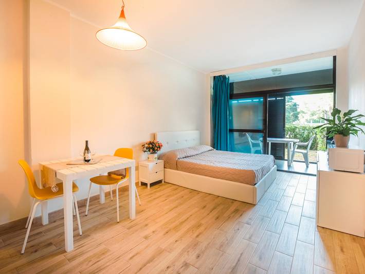Ferienwohnung für 2 Personen, mit Garten und Kinderpool sowie Terrasse in Marina di Bibbona - 4