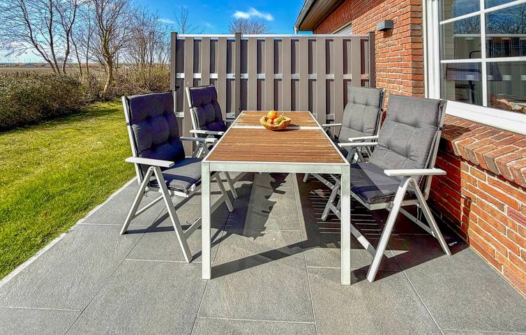 Gemütliche Wohnung am Meer mit Parkplatz, Terrasse und Internet in Friedrichskoog-Spitze, Friedrichskoog