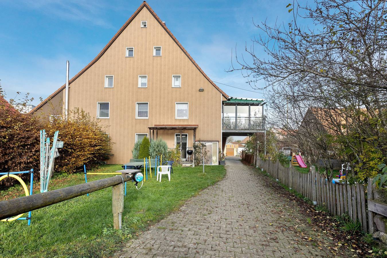 Ganze Wohnung, Ferienwohnung 1" mit privater Terrasse, Gemeinschaftsgarten und Wlan in Hüfingen, Südschwarzwald