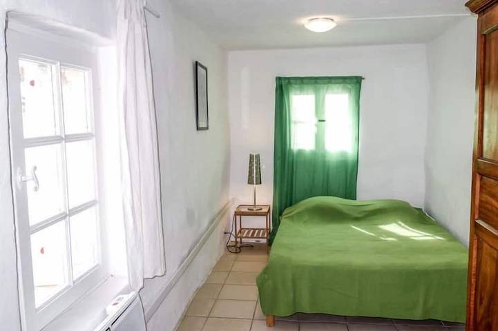 Location de vacances pour 6 personnes, avec balcon/terrasse et terrasse dans Office De Tourisme De La Cadiere D Azur - 3