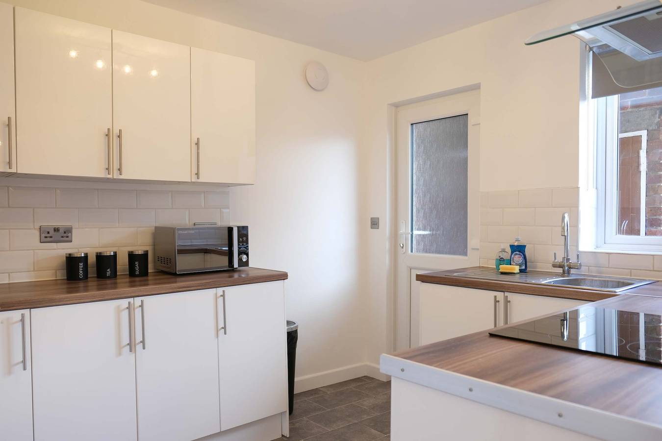 Fabulous 3 Bedroom Home with Parking in Bedford in Bedford