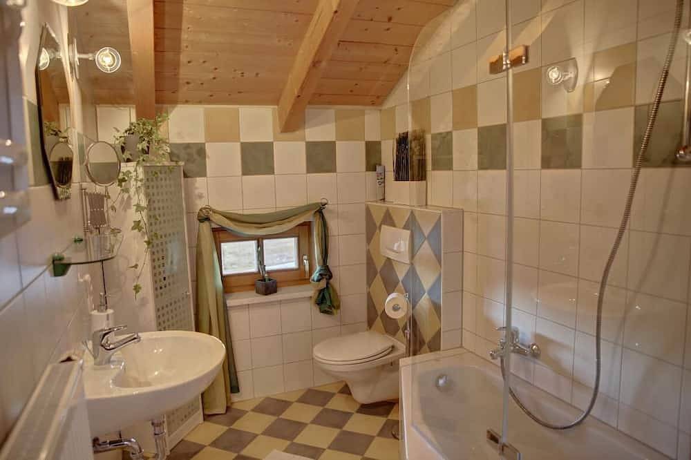 Apartamento inteiro, Apartamento (55m²) com varanda e jardim in Bischofsmais, Baviera Oriental